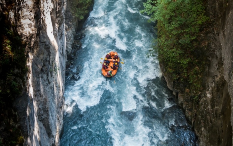【萊沃醫(yī)療：知識分享】從“翻車現(xiàn)場”到暢玩全程，這份漂流避坑指南，出發(fā)前必看
