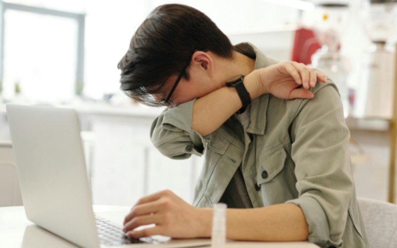 【萊沃醫(yī)療：知識分享】誰懂呀，鼻炎星人的噴嚏“連環(huán)call”，到底該咋辦呀？