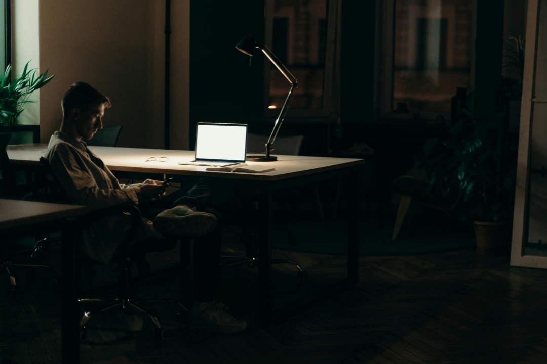 【萊沃醫(yī)療：知識(shí)分享】情緒繃太緊，身體在“菊部”拉響了警報(bào)