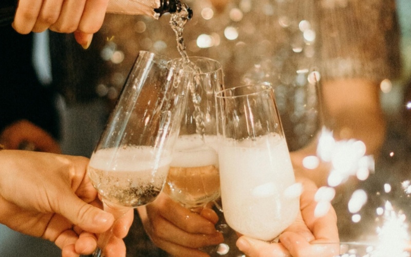 【Laiwo Medical: Knowledge Sharing】New Year's Day: Farewell to the Old and Welcome to the New, Rest Your Body and Mind First